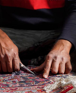 رفو گری قالی در قالیشویی چیتگر